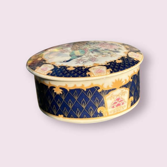 Vintage Japanese Rayware Porcelain Imperial Peacock Trinket Box With Lid - Picture 4 of 5